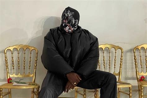 Kanye West Mask Outfit - pic-loaf