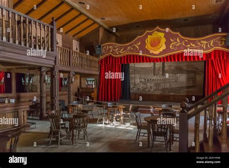 Old west saloon stage hi-res stock photography and images - Alamy