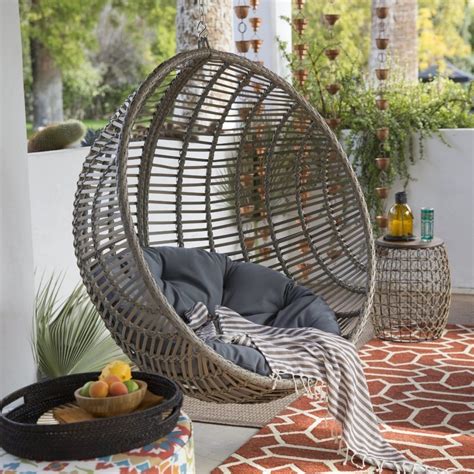 Wicker Porch Swing Chair — Madison Art Center Design