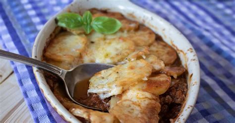 Easy Leftover Roast Lamb Shepherd's Pie Recipe - Rainy Day Mum