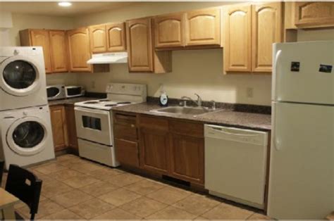 University Garden Apartments, 2 Bedroom w/ Den - Newark, DE | perch'n