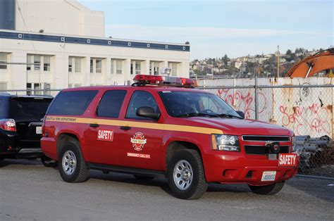 File:Seattle Fire Department - Safety Officer vehicle.jpg - Wikimedia Commons
