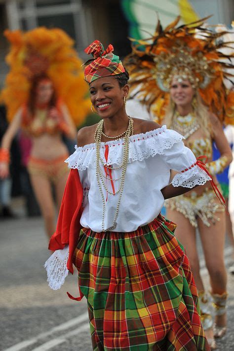 Pin on Costumes traditionnels et folkloriques France DOM TOM