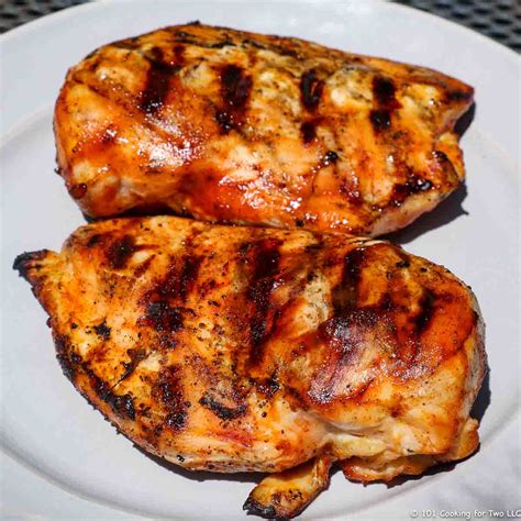 How to BBQ Skinless Boneless Chicken Breast on a Gas Grill | 101 ...