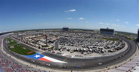 Texas Motor Speedway To Host 2020 Graduation Ceremonies For All Denton County Schools - CBS Texas