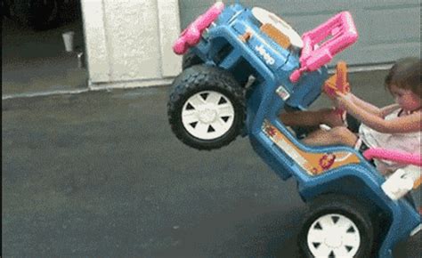 Car GIF - Find & Share on GIPHY