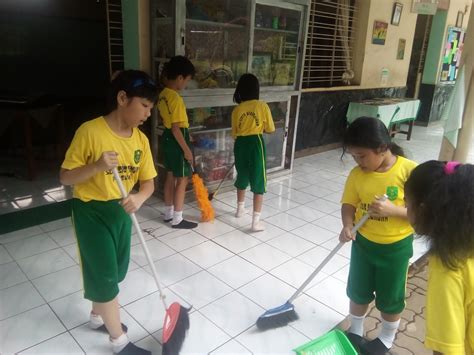 SAHABAT LITERASI KOTA PASURUAN: Kerja Bakti Bersama 3A SDK Sang Timur ...