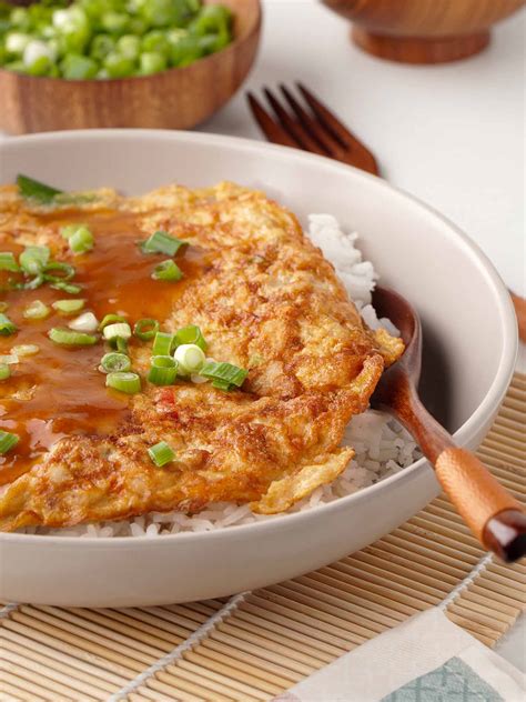 Chinese Omelette ( Egg Foo Young ) - Khin's Kitchen