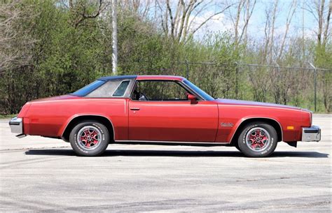 1976 Oldsmobile Cutlass Salon Sold | Motorious