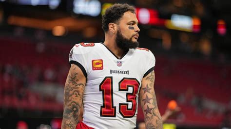 Mike Evans injury update: Buccaneers WR suffers hamstring injury vs ...