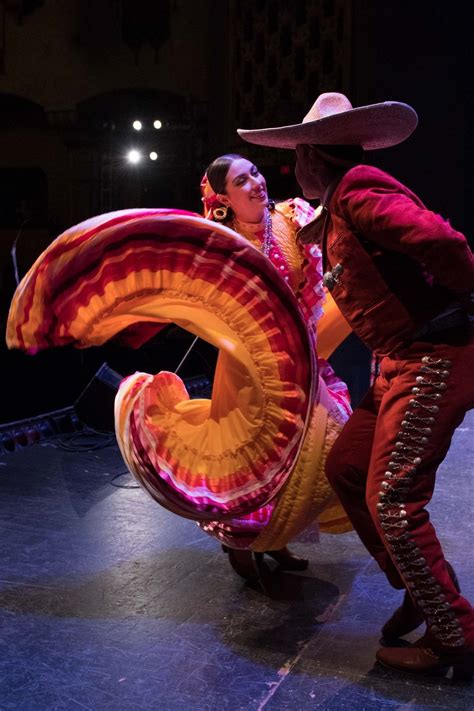 9 Unique Folklorico Hair Ideas That Look Fabulous On Stage — Ballet ...