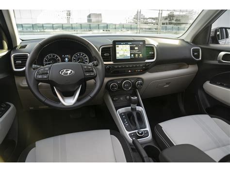 2023 Hyundai Venue: 61 Interior Photos | U.S. News