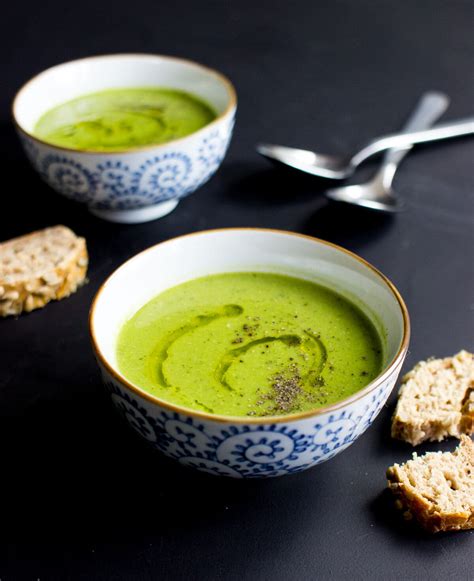 Easy Pea and Mint Soup Recipe (A British Classic)