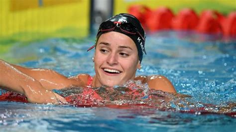 Kaylee McKeown Breaks 200m Short-Course Backstroke World Record ...