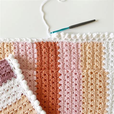 Crochet Pom Pom Border - Daisy Farm Crafts