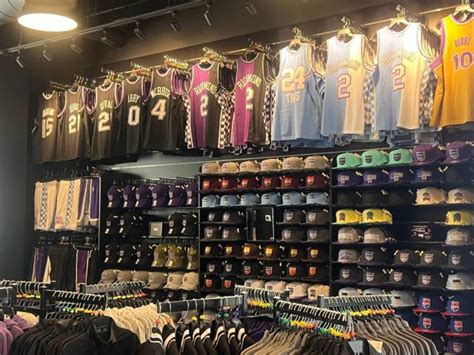 New Kings merch store opening by Golden 1 Center for NBA playoffs. Here’s what it sells