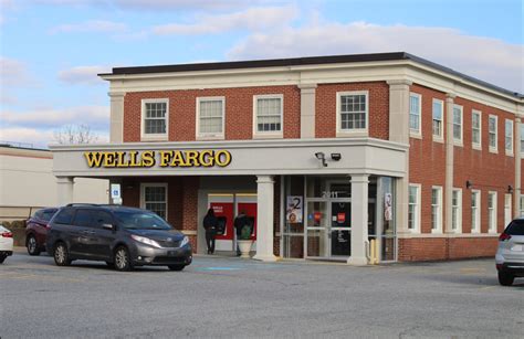 Wells Fargo branch workers seek union in Wilmington - Delaware Business Times