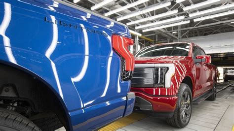 Ford to lay off workers as it focuses on electric vehicles | CNN Business