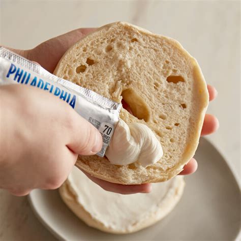 Philadelphia 1 oz. Original Plain Cream Cheese Portion Packet - 100/Case