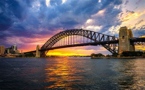 Sunset above Harbour Bridge in Sydney | High-Quality Architecture Stock ...