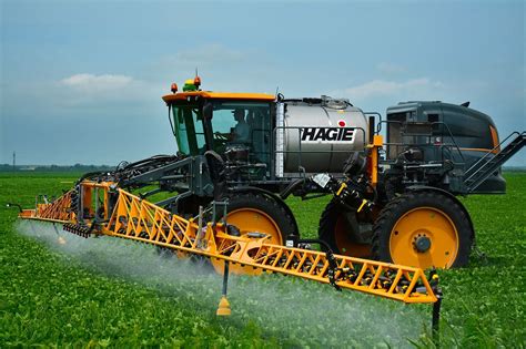 Deere, Hagie partnering for high clearance sprayers