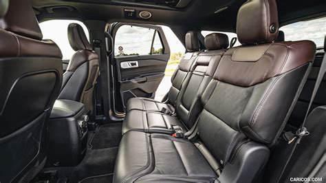 2019 Ford Explorer Plug-In Hybrid Platinum (Euro-Spec) | Interior, Rear ...