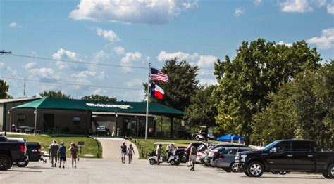 Food Truck at Elm Fork Shooting Tournament: Easy Slider Texas