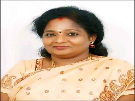 Telangana Governor Tamilisai wishes KCR a speedy recovery