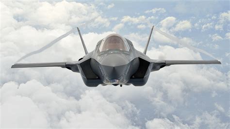 HD Wallpaper of the Lockheed Martin F-35 Lightning II Jet Fighter