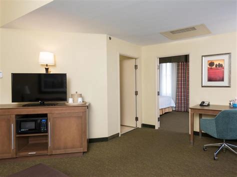 Best Price on Hampton Inn Indianapolis Downtown Across From Circle Centre in Indianapolis (IN ...