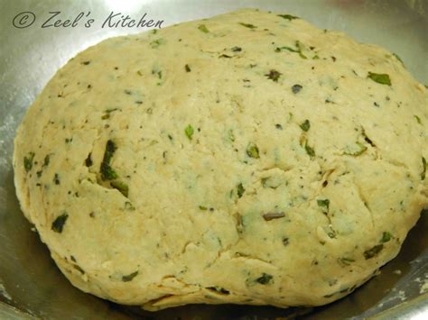 Pudina Paratha ( Mint Paratha ) Recipe | Zeel's Kitchen