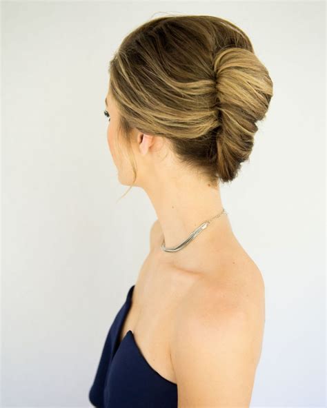 How To do a Modern French Twist Updo - Lulus.com Fashion Blog