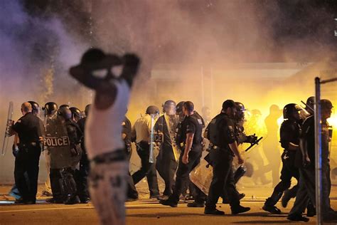 Violent protests erupt in Memphis suburb after US Marshals shot and ...