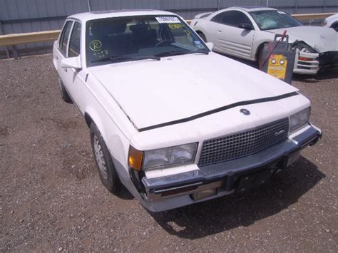 1988 Cadillac Cimarron - Information and photos - MOMENTcar