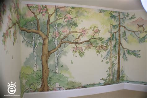 Embellishments Kids: Out of the woods - a nursery mural for woodland friends and baby McClure