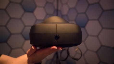 Steam VR Virtual Reality Headset Launched