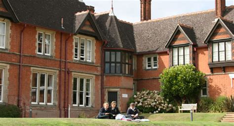 Kent College Pembury – 廸昇海外升學中心 Rise Smart Overseas Education Centre