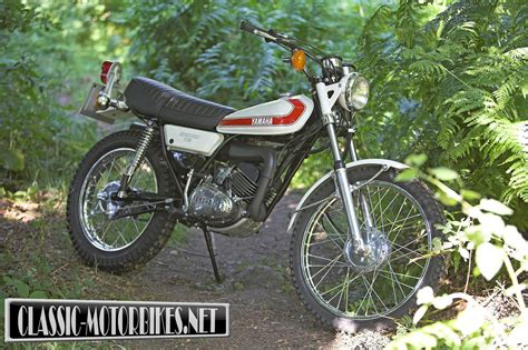 Yamaha DT175 Road Test | Classic Motorbikes