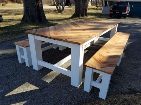 Oak table | Farmhouse chic dining room, Farmhouse table, Farmhouse ...