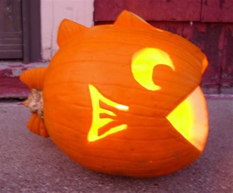 Fish pumpkin carving | Halloween pumpkin carving stencils, Scary ...