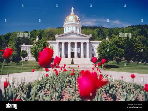 Vermont state capital building hi-res stock photography and images - Alamy