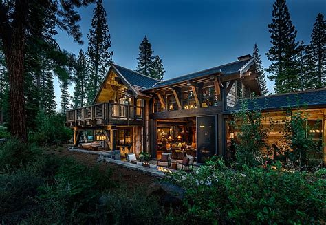 Stunning Cabin Retreat Brings Rustic Texan Charm to Lake Tahoe