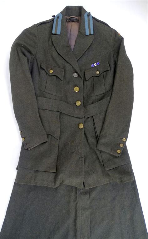 Named WWI 5th Division Red Cross Woman Volunteer’s Tunic and Skirt Uniform – Griffin Militaria