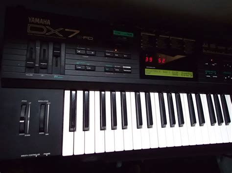 MATRIXSYNTH: Yamaha DX7 II FD Synthesizer with Grey Matter Response E! Board & Voice ROMs