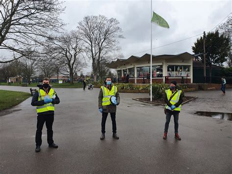 Redbridge - Stay safe: Redbridge parks to be regularly patrolled with extra COVID-19 Marshals