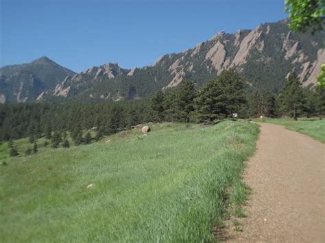 11 Beautiful Hiking Trails by Boulder, CO