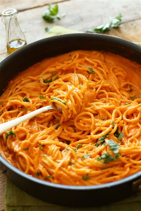 Vegan Roasted Red Pepper Pasta | Minimalist Baker Recipes