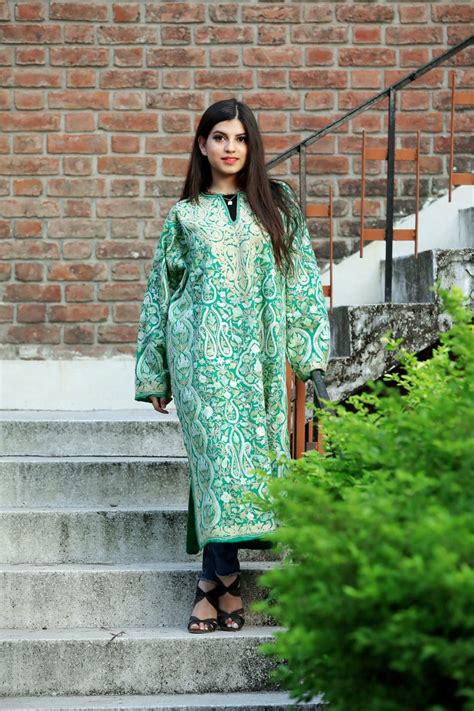 Green Wool Kashmir Phiran, Kashmiri Aari Work Pherans | Angad Creations