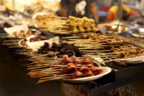 Street Food in Mumbai at Night | Treebo Blogs