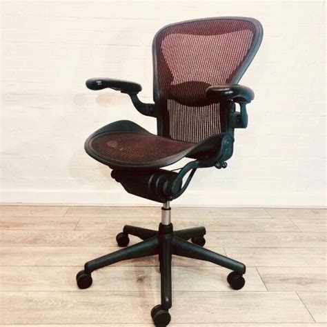 Herman Miller Aeron Office Chair, Ergonomic, Size B (With Lumbar Support / Forward Tilt), Red ...